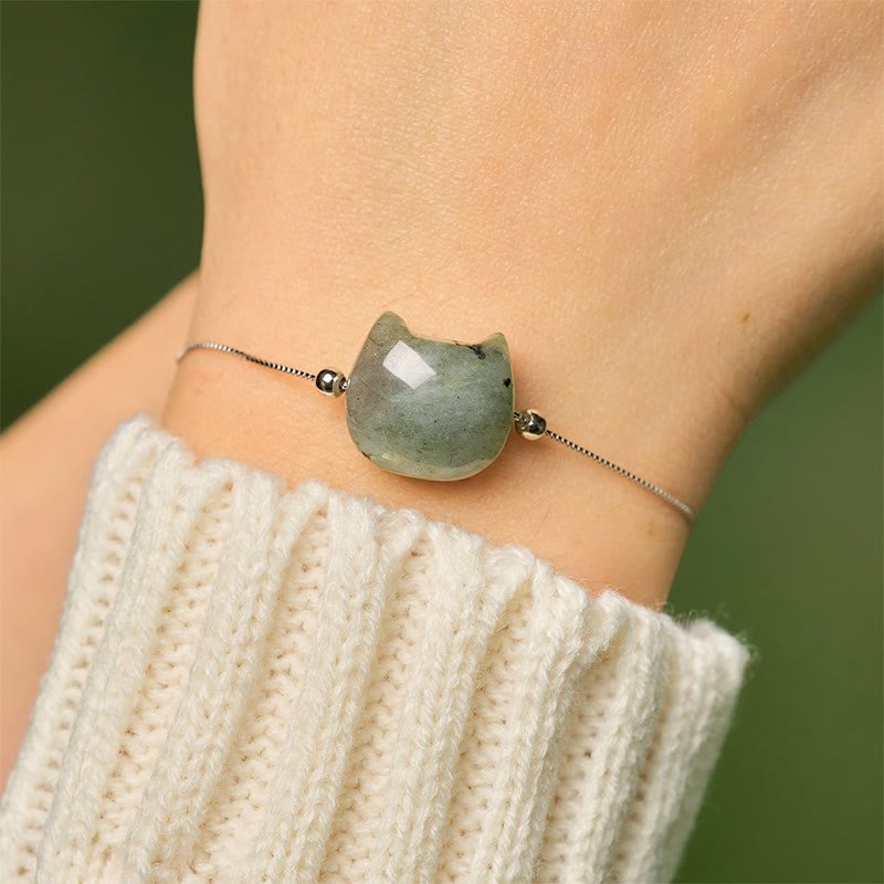 For When You Need Gentle Focus | Sterling Silver Faceless Cat Head Labradorite Bracelet | AetherFate - Image 3